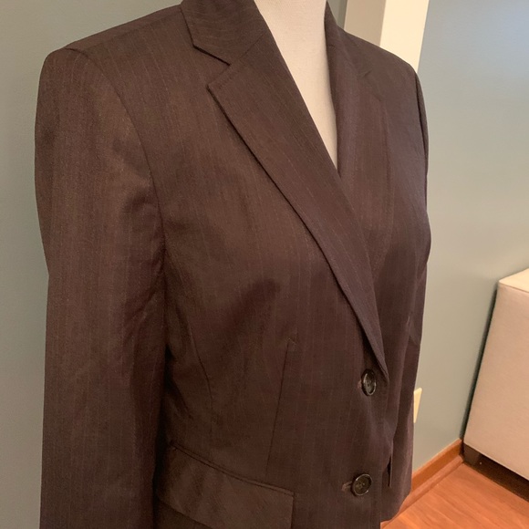 Ann Taylor Jacket/Blazer~Size 10 - Picture 2 of 5